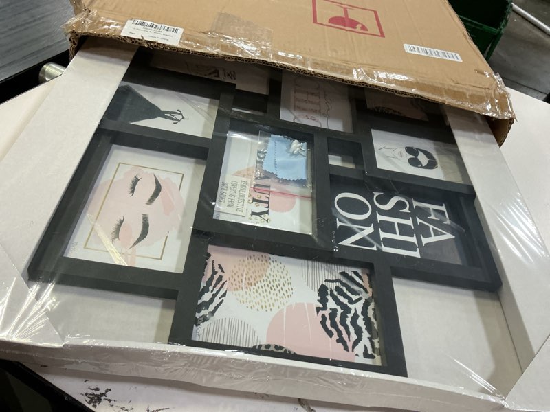 Condition photo showing Good Condition for 10 opening 4x6 black collage picture frame wall hanging for 4 by 6 inch multiple photo frames