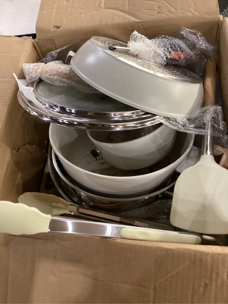 Condition photo showing Good Condition for 16pcs pots and pans set non stick cookware set nonstick with cooking set white 16pieces
