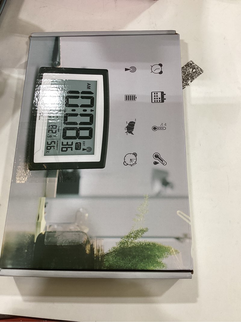 Condition photo showing Good Condition for WallarGe Atomic Clock with Indoor Temperature and Humidity, 12.5 Inch Self-Setting Digital Wall Clock or Desk Clock, Battery Operated Digital Clock Large Display for Seniors, Auto DST 12.5 inches