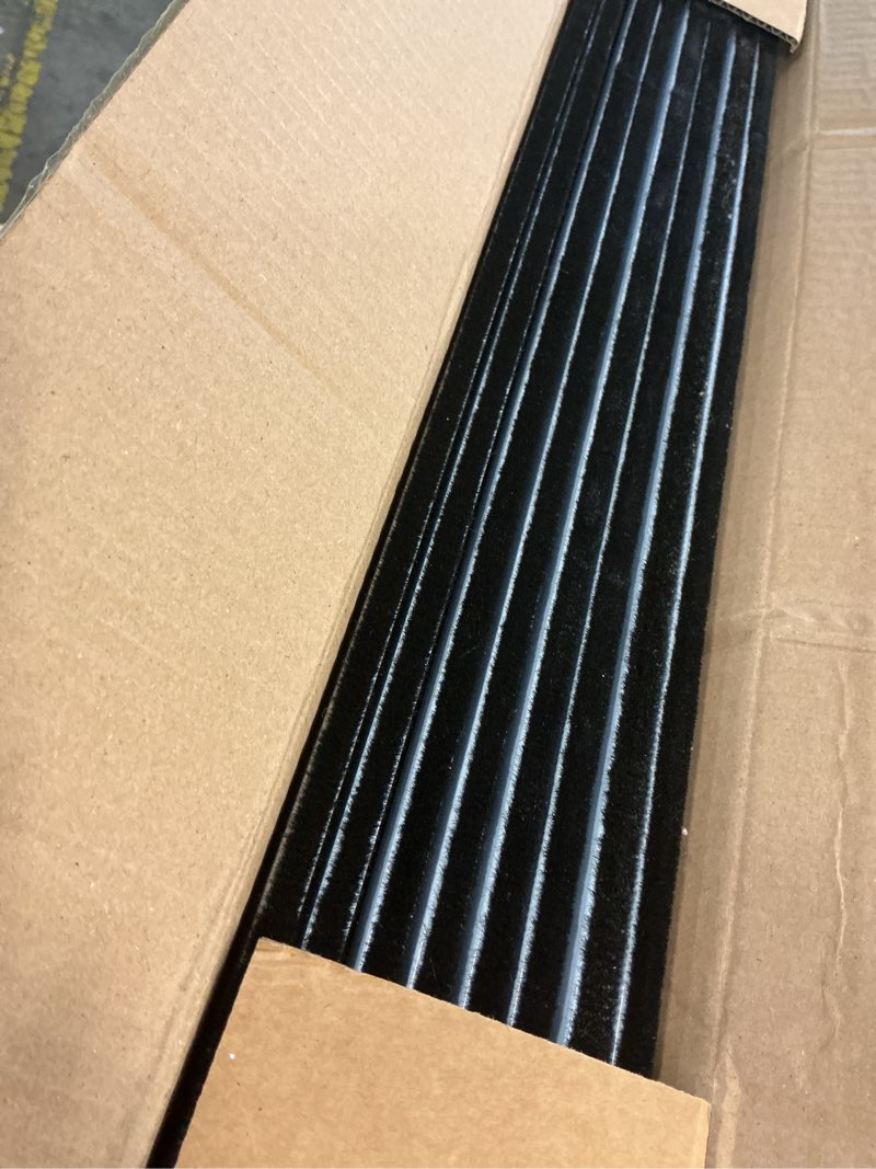 Condition photo showing Good Condition for lounsweer 4 pcs expandable window screen adjustable sliding window screen mesh with aluminum frame for home house (25"-45" w x 18" h)
