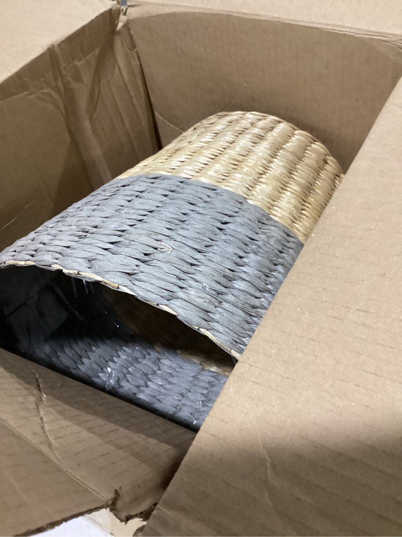 WICKER BASKET