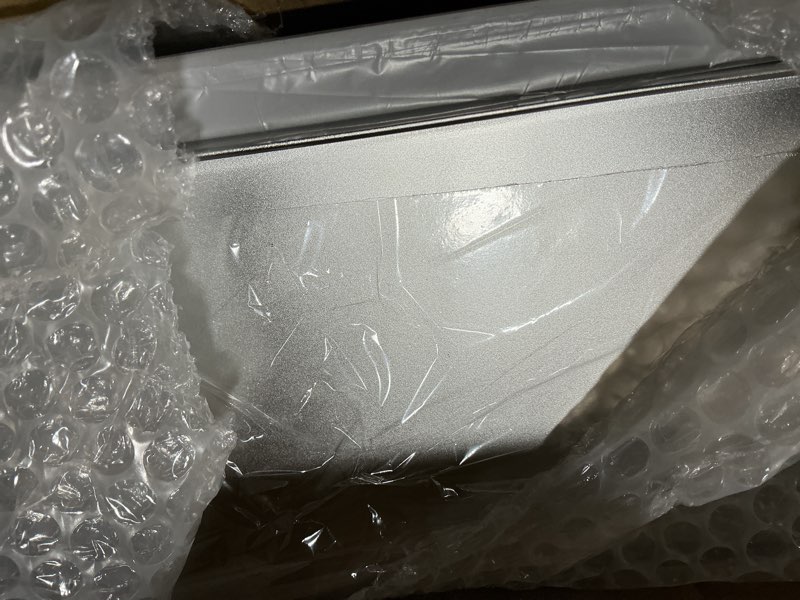 Condition photo showing Good Condition for stainless steel litter box, extra large litter boxes for big cats, xlarge metal cat litter box with lid, anti-urine leakage xl box with high sides, easy clean, non-sticky, scoop included