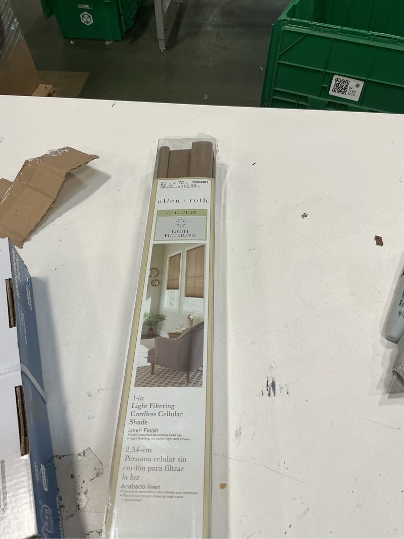 Condition photo showing New/Like New for Allen  roth cellular