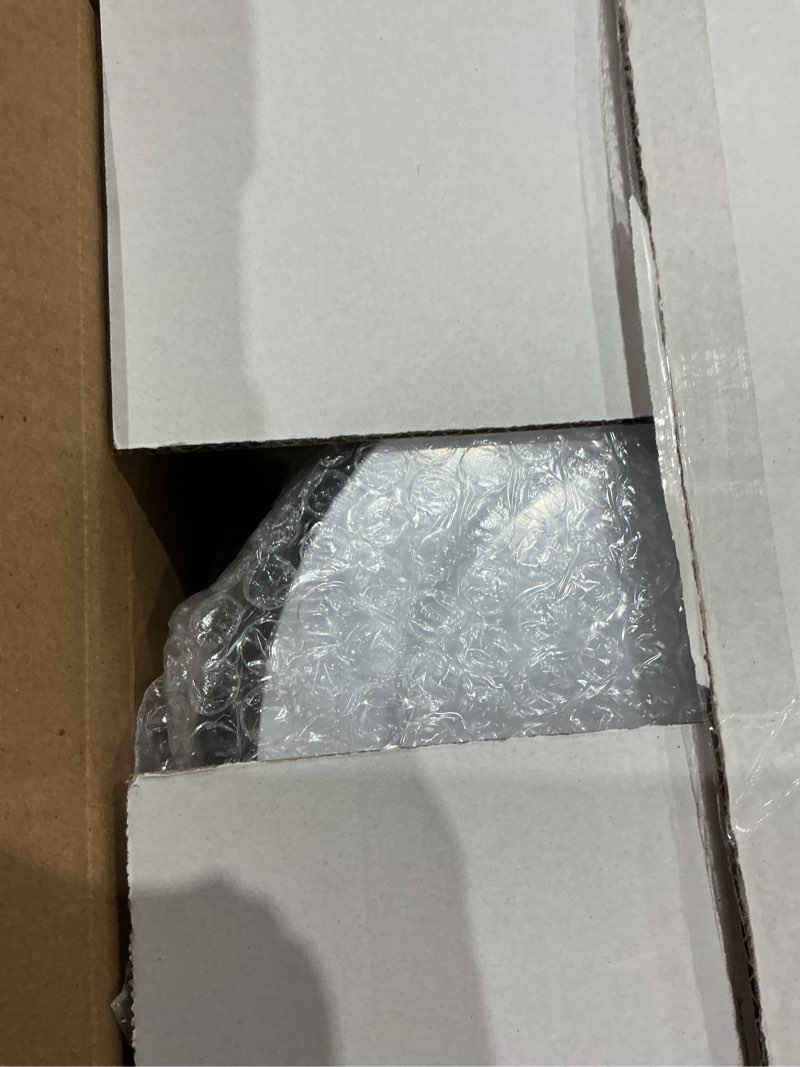 Condition photo showing Good Condition for WELLIFE 100PCS White Plastic Dessert Plates and 100PCS Gold Disposable Forks, Premium Hard Dessert Plate 7.5”, Appetizer Plastic Plates for Party and Wedding Gold 100PCS(7.5inch)+100PCS Forks