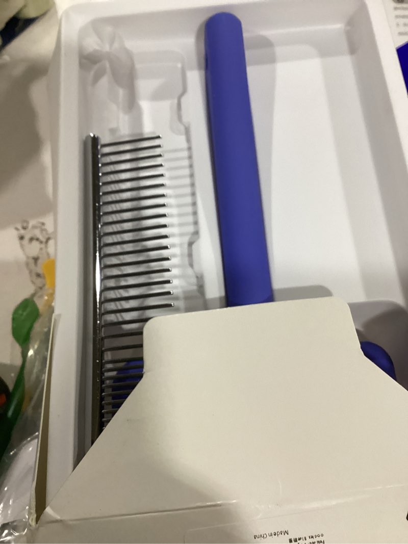 Condition photo showing Good Condition for slicker brush for dog, doodles and poodle brush, for tangles, fluff coat, curly hair pets, remove loose fur, matts, undercoat, double coat, 24mm pins, 3.5''*2.4'' head, medium size, blue l blue