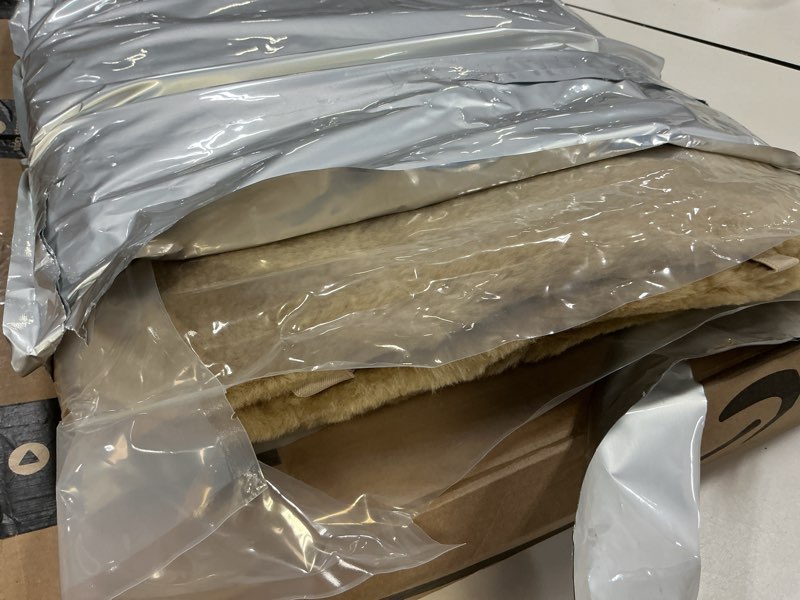 Condition photo showing As Is for (SIMILAR)Genuine Sheepskin Auto Seat Pad,Soft Wool Seat Cover Breathable and Sweat-Wicking Comfort Warm Universal Fit (Front seat Cushion 2pcs & Rear seat Cushion 1pc, Khaki) 3 Piece Set Khaki
