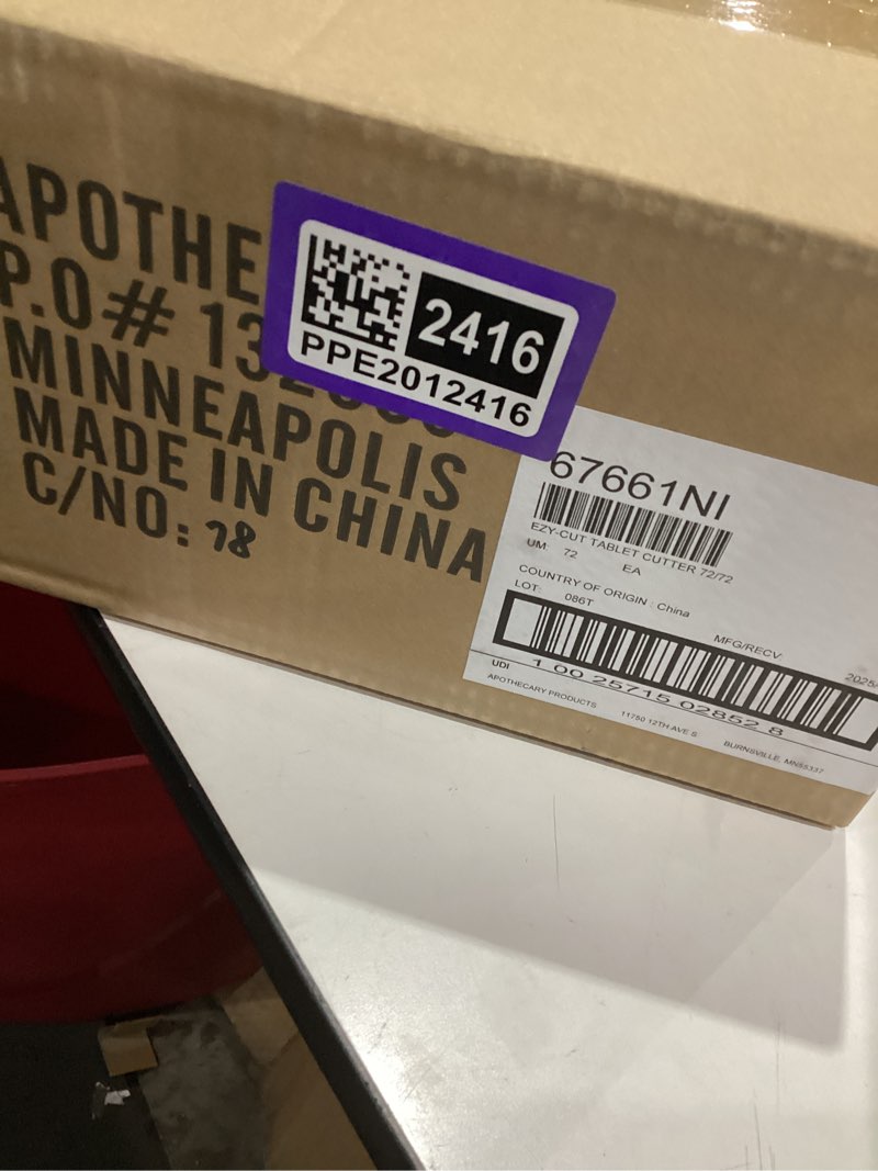 Condition photo showing New/Like New for 72 similar items///Ezy Dose Pill Cutter with Safety Shield, Safely Cut Pills and Vitamins, Pill Splitter, Retractable Blade Guard, Green Green Oval