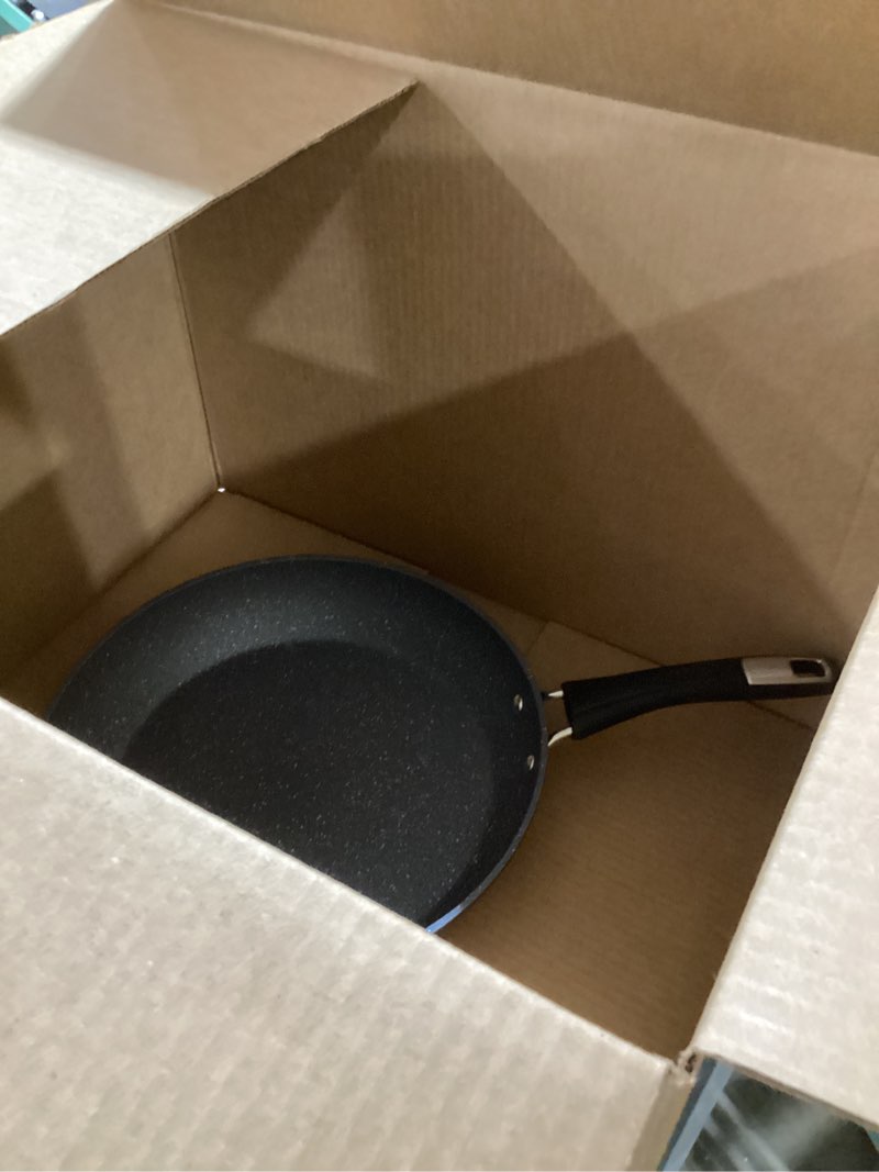 Condition photo showing Good Condition for Bialetti Impact Textured Nonstick Oven-Safe Frying Pan, 12 Inch, Gray 12 in. Saute Pan
