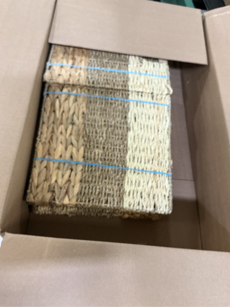 https://lotting-media.assets.bidfta.com/lotting_4f3090e9-2382-459f-827f-d4d20b7caac3