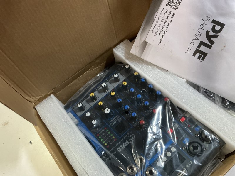 Condition photo showing Good Condition for pyle professional audio mixer sound board console system interface 4 channel digital usb bluetooth mp3 computer input 48v phantom power stereo dj studio streaming fx 16-bit dsp processor - pmxu43bt, black