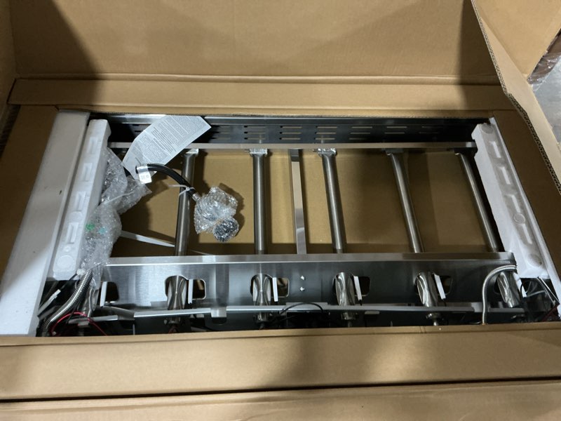 Condition photo showing Good Condition for Monument Denali 610 Stainless Steel 6 -Burner Infrared Liquid Propane Gas Grill 1 -Side Burner