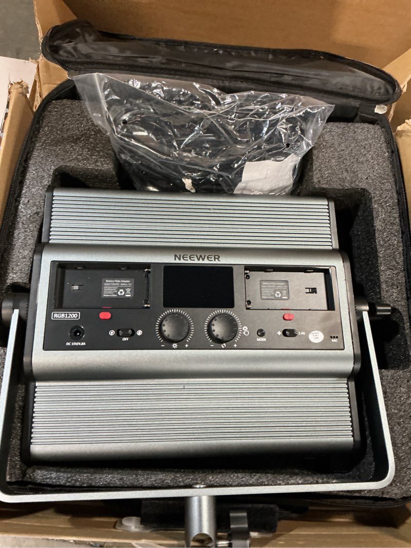 Condition photo showing Good Condition for NEEWER GL1 PRO 15.5" Key Light for Streaming, Video Lighting with 2.4G PC/Mac iOS/Android APP Contro