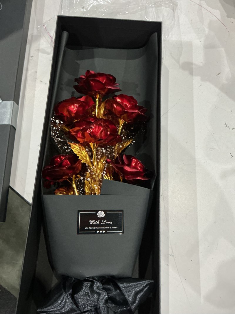 Condition photo showing New/Like New for woori gold rose bouquet – elegant gold-plated artificial roses in luxury gift box for her, anniversary, valentine’s day, birthday red and gold