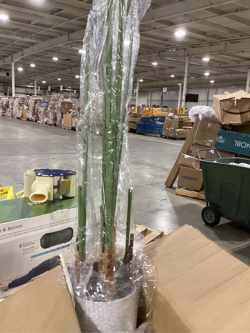 5ft Artificial Palm Tree – Realistic Fake Palm Tree Decor for Indoor & Outdoor – Large Tropical Faux