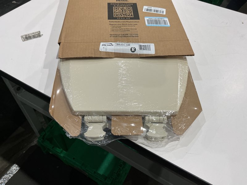 Condition photo showing Good Condition for bemis 500ec 146 toilet seat, 1 pack round, almond