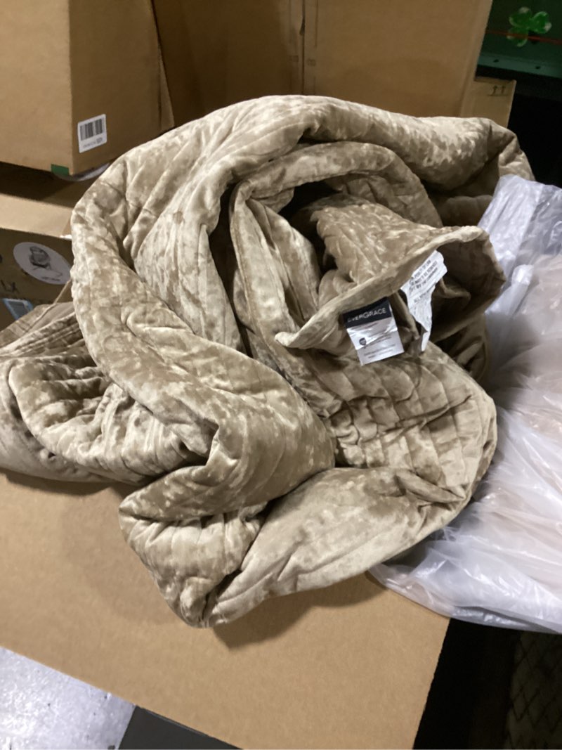 Condition photo showing As Is for evergrace velvet quilt set california king 118'' x 106'', luxurious soft striped channel bedding set, lightweight velvet comforter for all season, oversized bedspread coverlet w/ 2 shams, mocha brown cal king (118" x 106") mocha brown