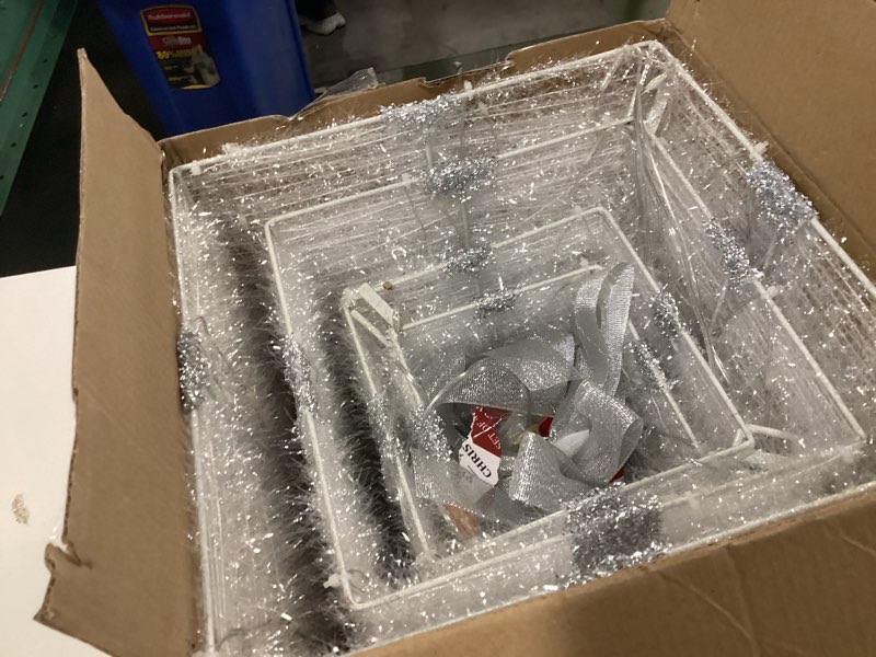 Condition photo showing Good Condition for Set of 4 Christmas Lighted Gift Boxes, Pre-lit Light up Present Set with Different Sizes for Holiday Indoor Outdoor Decorations - Battery Operated(Warm White)