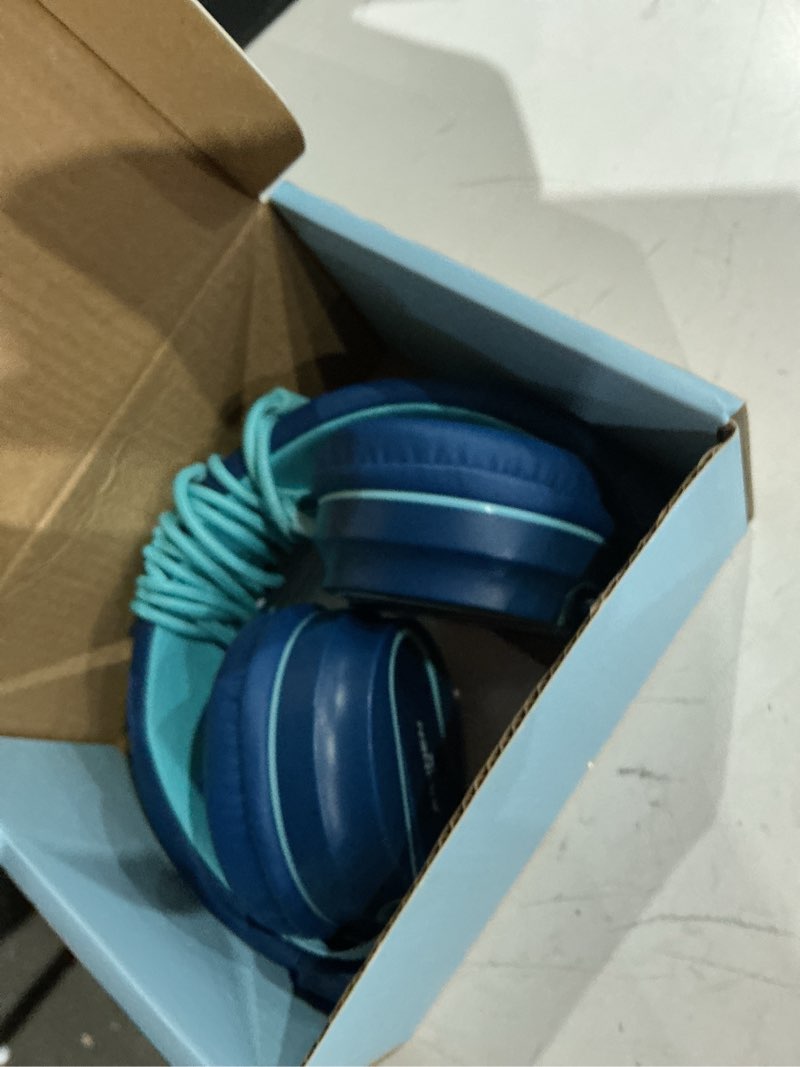 Condition photo showing Good Condition for ailihen kids headphones, i35 on-ear headphones for school, safe volume 93db, hd mic stereo headphone for kid girls boys, foldable 3.5mm wired for chromebook, laptop, computer, tablet (blue) indigo