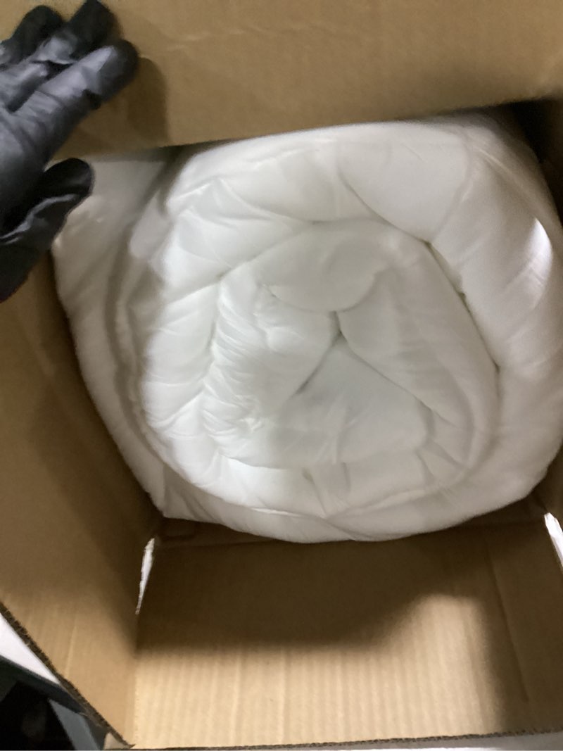 Condition photo showing Good Condition for **similarto**bedlore queen mattress topper viscose derived from bamboo, thick pillow top mattress pad with stretchable pockets for 6-18 inches mattress, soft breathable mattress topper for back pain relief 1 white queen