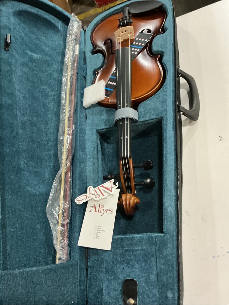 Condition photo showing Good Condition for Aliyes 4/4 Full-Size Violin Set - Natural Wood with Bow, Hard Case, and Extra St