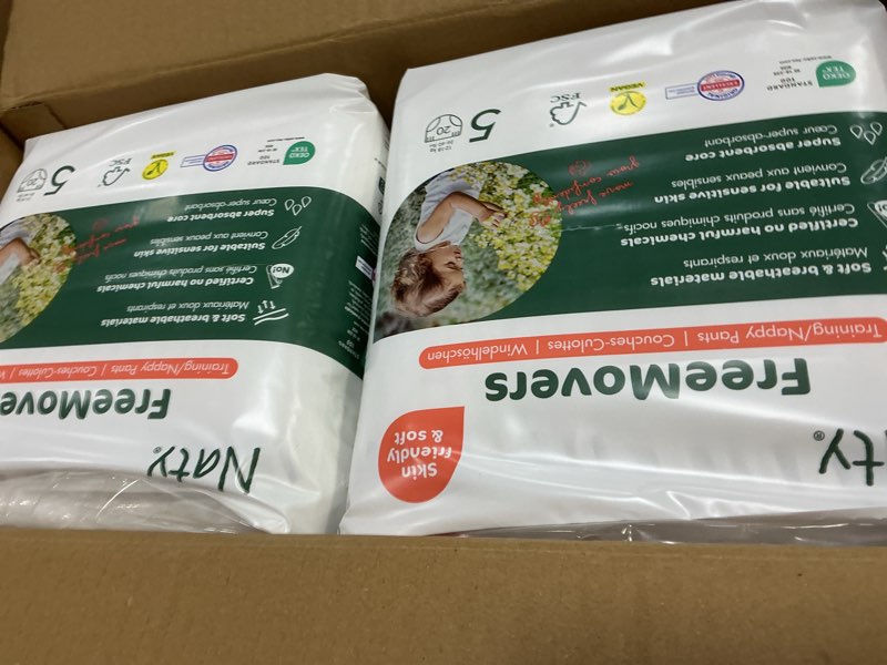 Condition photo showing New/Like New for naty freemovers pull up training pants for sensitive skin | hypoallergenic potty training underwear | absorbent & leak-proof for toddler | soft, unscented| size 5, 3t–4t (26–40 lbs), 80 count size 5 (80 count)