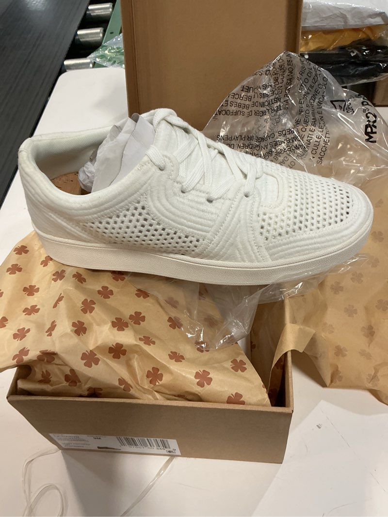Condition photo showing item condition for Lucky Brand Women's Haidyn Sneaker 9 Eggshell Knit