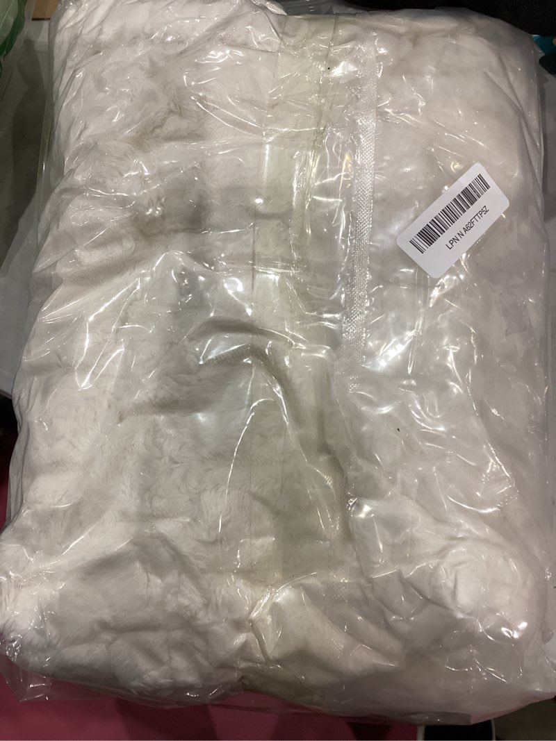 Condition photo showing Good Condition for Mivnue Pet Couch Cover, Couch Covers for Dogs, Washable Dog Sofa Covers Couch Protector, Fuzzy Non Slip Couch Slipcover Pet Friendly Cream 27.6" x 59.1"