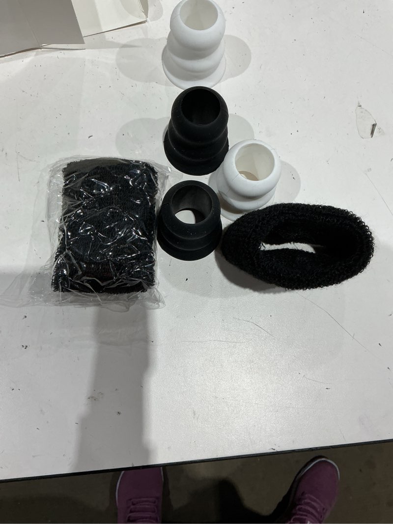 Condition photo showing Good Condition for gemscream bat taper knob with 2 black wrist sweatbands softball non-slip knob absorbent bands enhanced bottom protection for baseball, softball sports black and white color 4