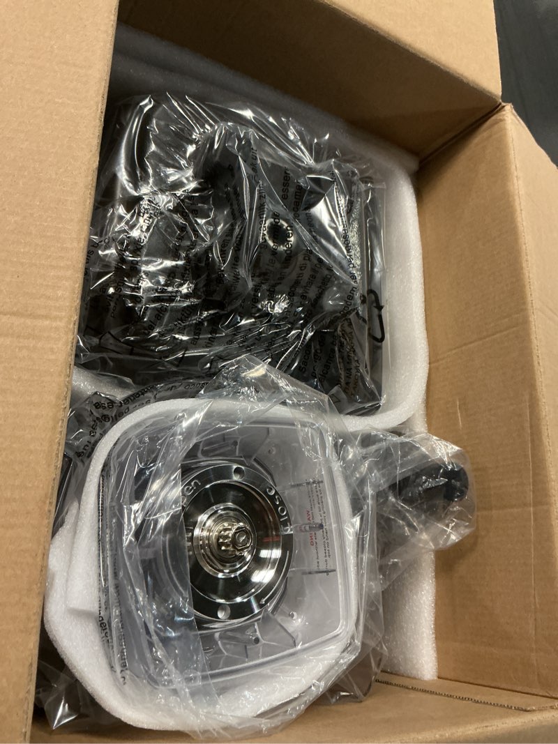 Condition photo showing Good Condition for Aeitto Blenders for Kitchen with 1800W Motor, 68Oz. Large Capacity, 2-in-1 Blender & Grinder Combo, BPA-Free Countertop Professional Blender for Smoothies, Ice Crush, Frozen Drinks, Silver