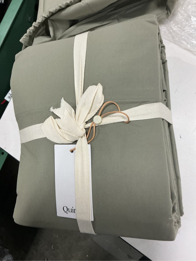 Condition photo showing Good Condition for organic brushed cotton sheet set king , dusty olive