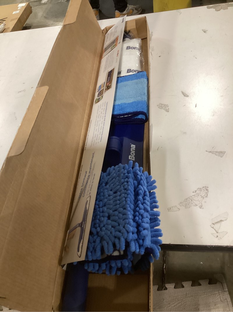 Condition photo showing Good Condition for Bona Premium Sweep & Clean Mop for Multi-Surface floors Sweep, Clean, Polish