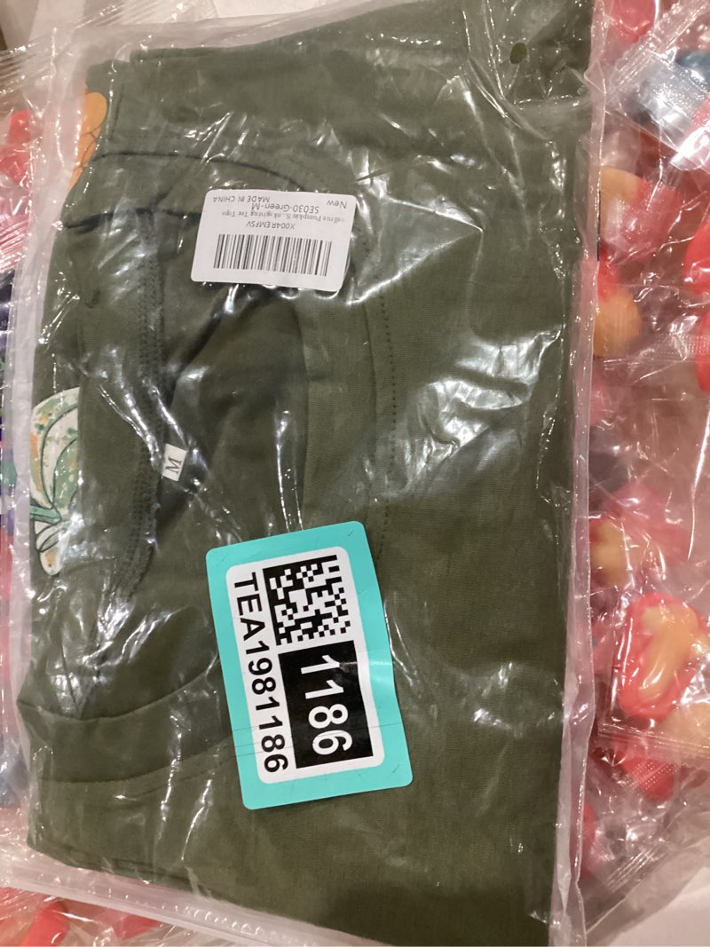 Condition photo showing New/Like New for Thanksgiving Pumpkin Shirts for Women Fall Season Tshirts Autumn Shirt Thankful Pumpkin Tee Tops Green Medium