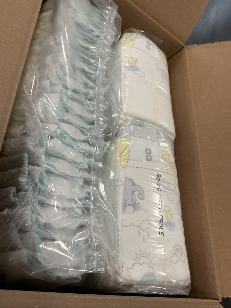 Condition photo showing Good Condition for Pampers Swaddlers Diapers, Size 1 (8-14 lbs), 164 Count, Absorbent, Keeps Baby Dry and Comfortable, Skin Safe Disposable Baby Diaper Size 1 164
