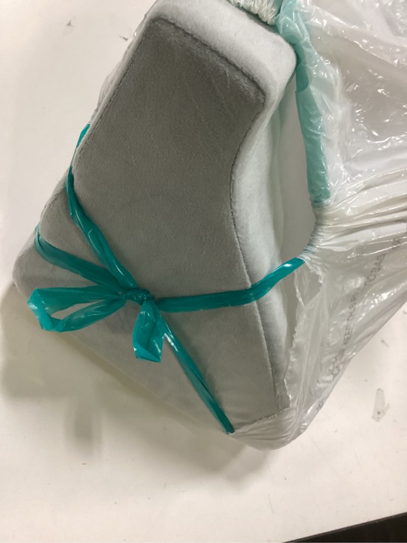 Condition photo showing As Is for Fanwer Wedge Pillow for Side Sleeping, Back Pillow for Side Sleeper, Bed Wedges & Body Positioners for After Surgery, Anti Snoring, Back Pain, Preventing Bedsores