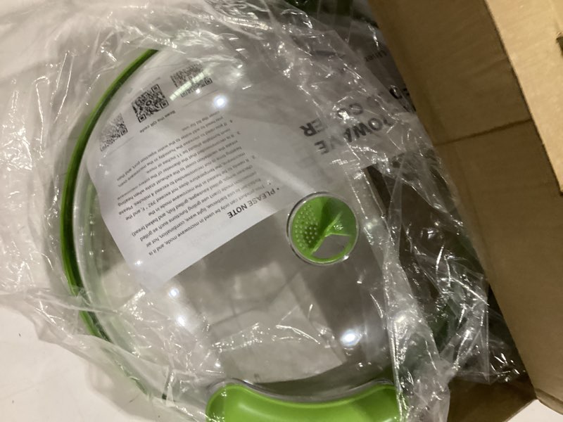 Condition photo showing Good Condition for microwave splatter cover with water steamer, 12 inch, integrated handle | upgraded microwave food cover with built-in water reservoir and steam vents to help prevent splashes and keep food moist green 12inch