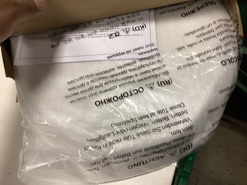Condition photo showing Good Condition for toto® softclose® slow close elongated toilet seat and lid, cotton white - ss114#01 cotton white elongated seat