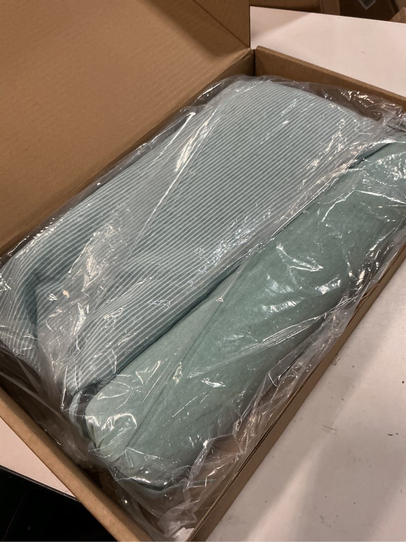 Condition photo showing Good Condition for 2-in-1 detachable innovative buckwheat pillow, 3 modes: skin-friendly, breathable, curve-fitting, 3-point support for neck/shoulder/head, aids joints, deep sleep, multi-protects cervical spine misty blue