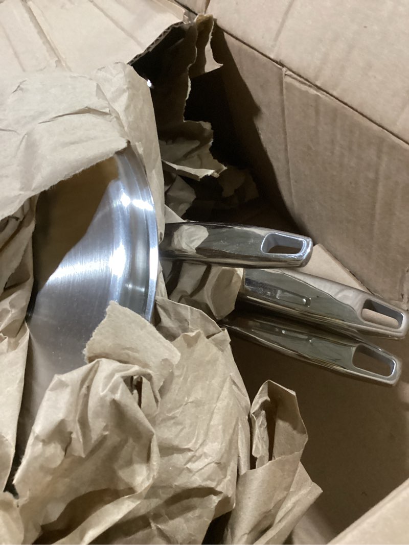 Condition photo showing Good Condition for Tramontina Signature Tri-Ply Clad Stainless Steel 12-Piece Cookware Set with Lids, Pots and Pans Kitchen Set, Induction-Ready, Dishwasher-Safe, NSF-Certified, Made in Brazil