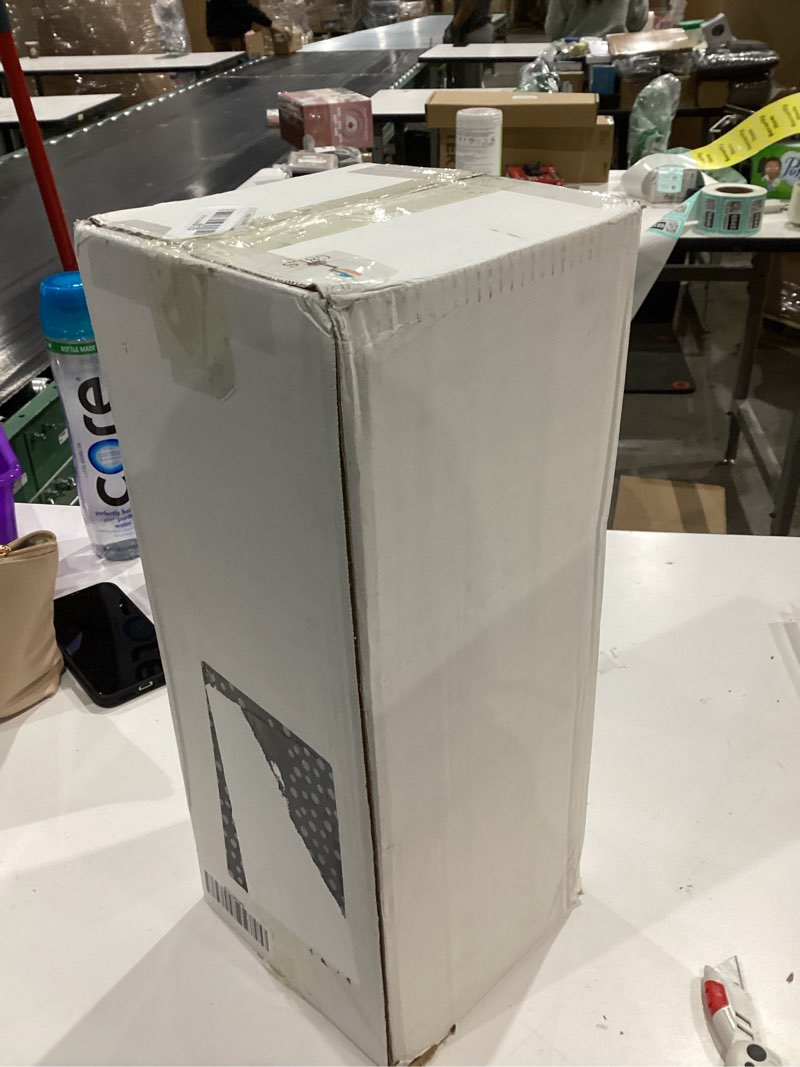 Condition photo showing Good Condition for suruim Simple Creative Colorful Female Face Art Statue Thinker Sculpture Abstract Character Crafts Ornament Home Office Bedroom Living Room Study Decoration (Large 15.3x4.9x4.9in)