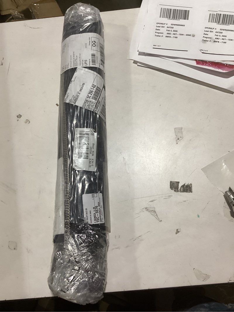 Condition photo showing Good Condition for Loloi Amber Lewis x Loloi Georgie Collection GER-02 Ocean/Sand 2'-3" x 3'-9" Accent Rug Ocean / Sand 2'3" x 3'9" Runner