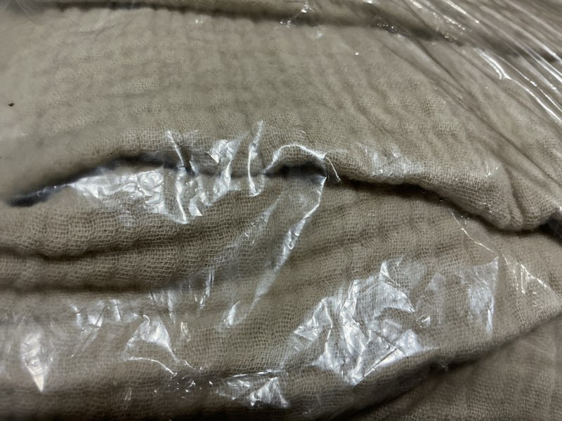 Condition photo showing Good Condition for organic cotton gauze duvet cover, king, dune
