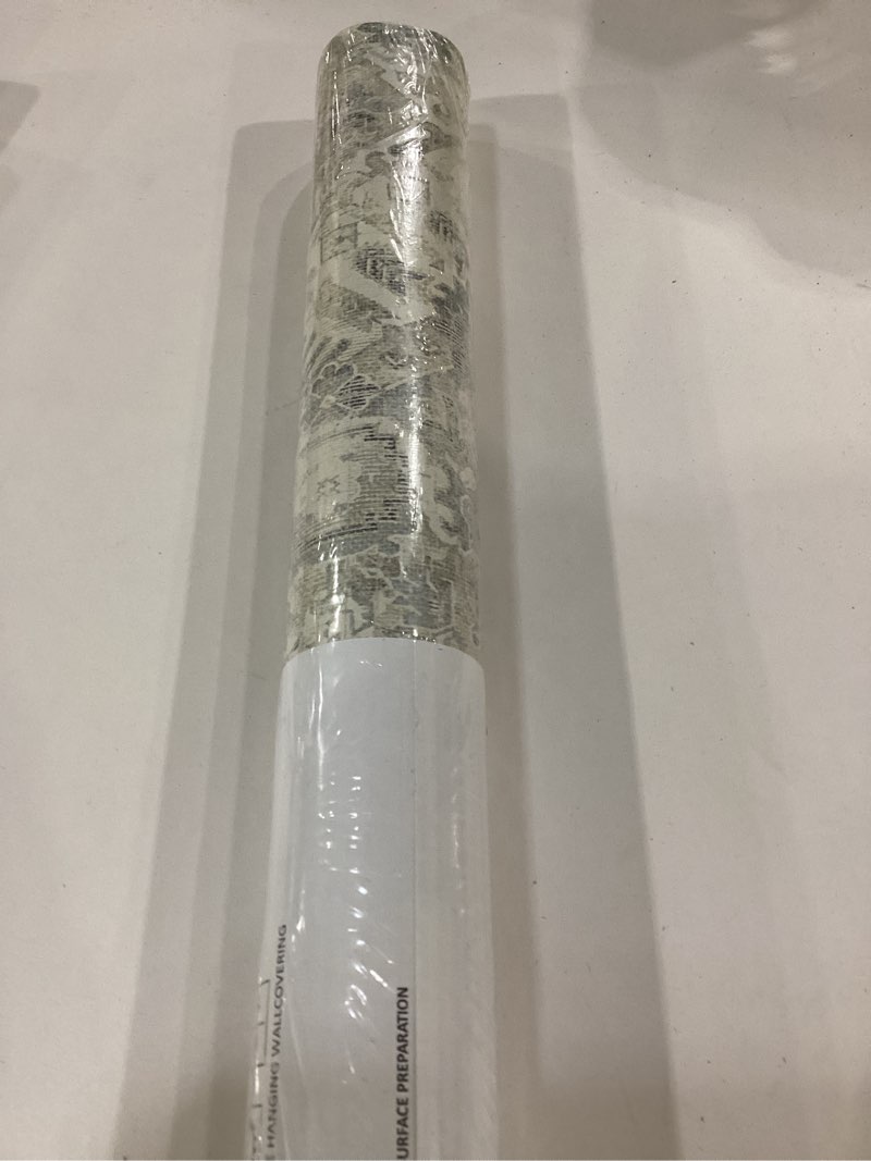 Surface Style - Cumbrae Rug-Inspired Peel and Stick Wallpaper (Grey)