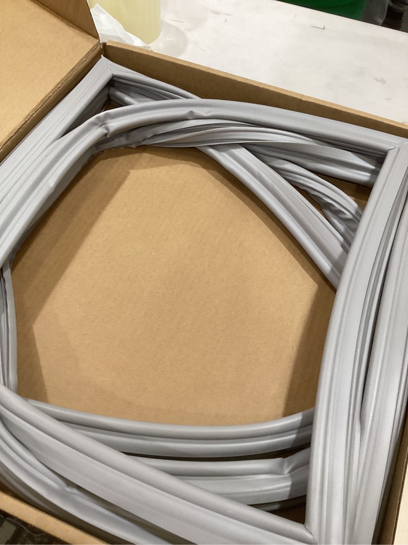 Condition photo showing Good Condition for upgraded 2 pack w10830162 refrigerator door seal gasket, compatible with whirlpool, kenmore, kitchenaid french door refrigerators, replaces w10443225, w10571956, w10179332, 12723206ap