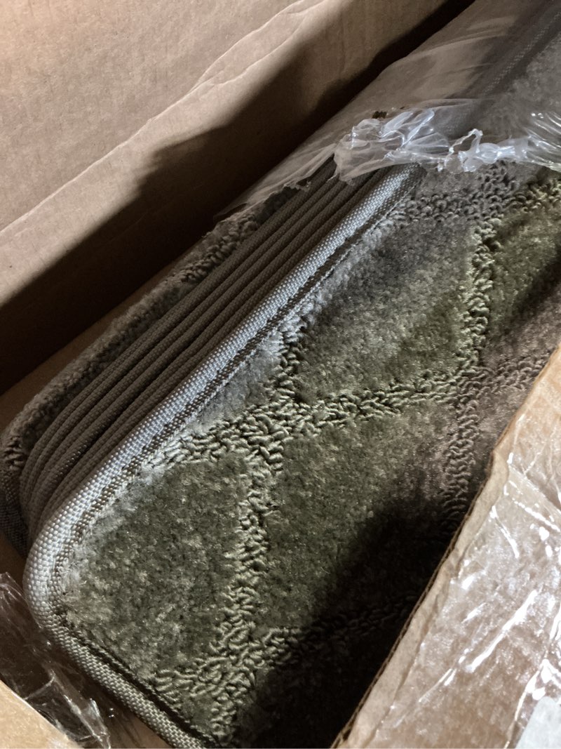 Condition photo showing Good Condition for pure era bullnose carpet stair treads set tape free non-slip indoor stair protectors pet friendly rugs 9.5" x 30"(14 pieces,grey diamond trellis) grey diamond trellis 14 pieces with bullnose