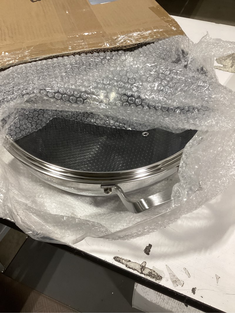 Condition photo showing Good Condition for toutrop wok pan,hybrid nonstick 14 inch wok with lid,induction non stick stainless steel large deep woks&stir-fry pans,stay-cool handle skillets,pfoa free cookware 14 inch wok pan