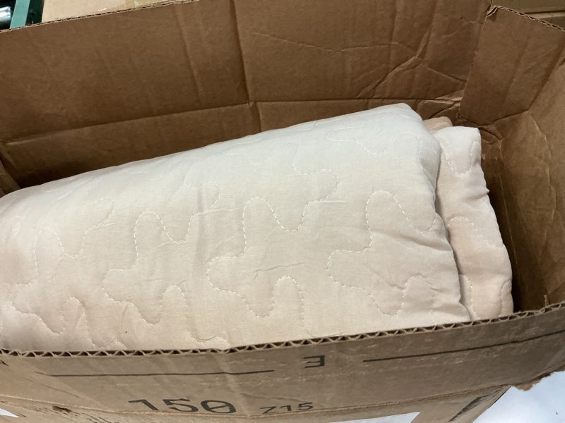 Condition photo showing Good Condition for boho quilt set king size, yellow bohemian 3 pieces quilt sets, lightweight summer bedspread coverlet bedding set for all season (104"x90")