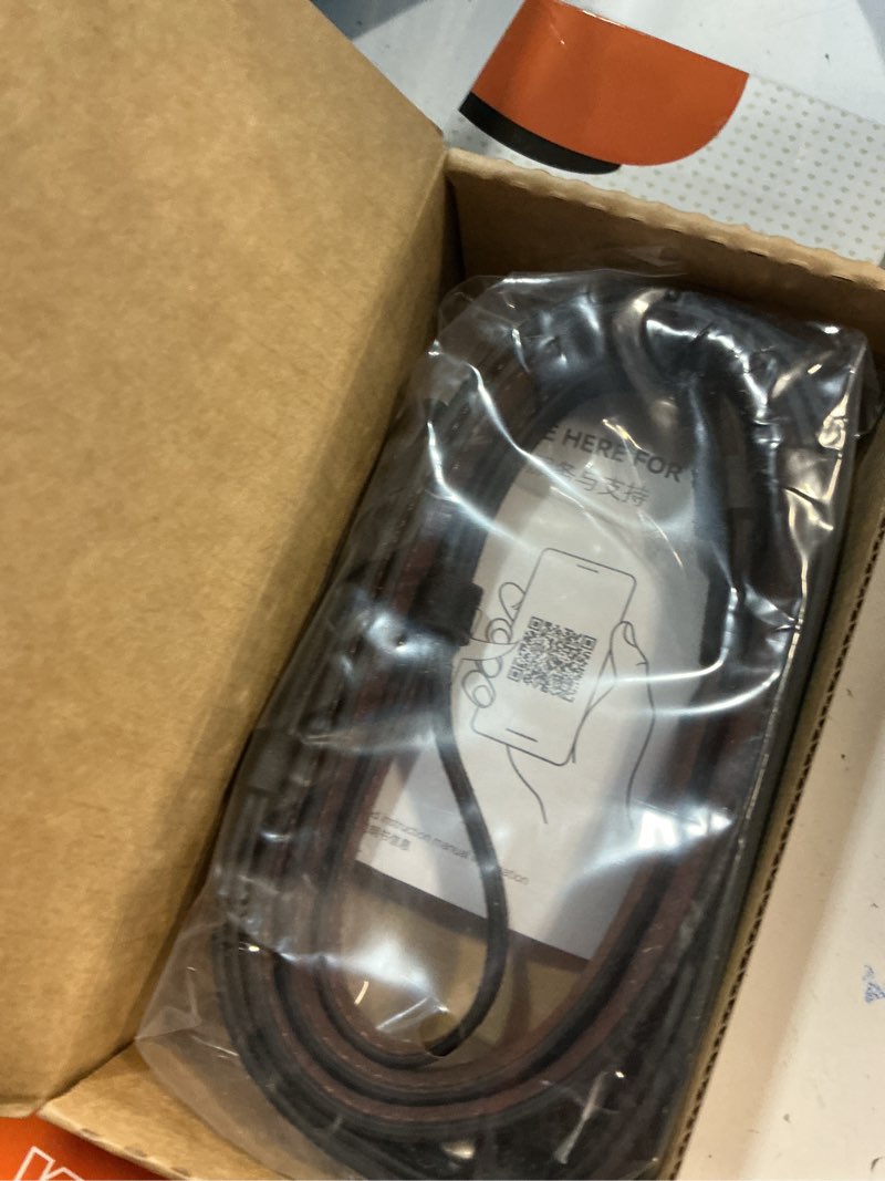 Condition photo showing New/Like New for smallrig universal leather camera neck shoulder strap for dslr, adjustable 100 to 110cm (39 to 43in), max load 10kg (22lb) black