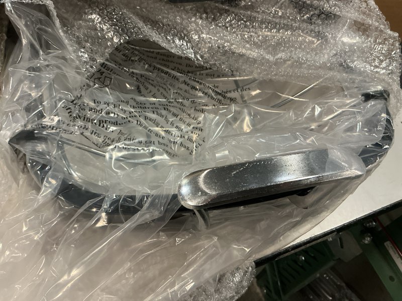 Condition photo showing As Is for Uukrave Turkey Roasting Pan with Rack (U-Shaped), Extra Large 18.5 x 14.7 Inch Nonstick Roaster Pan for 25 lb Turkey or Chicken, Deep Oven Tray with Wide Handles, Heavy Duty Steel, Nontoxic