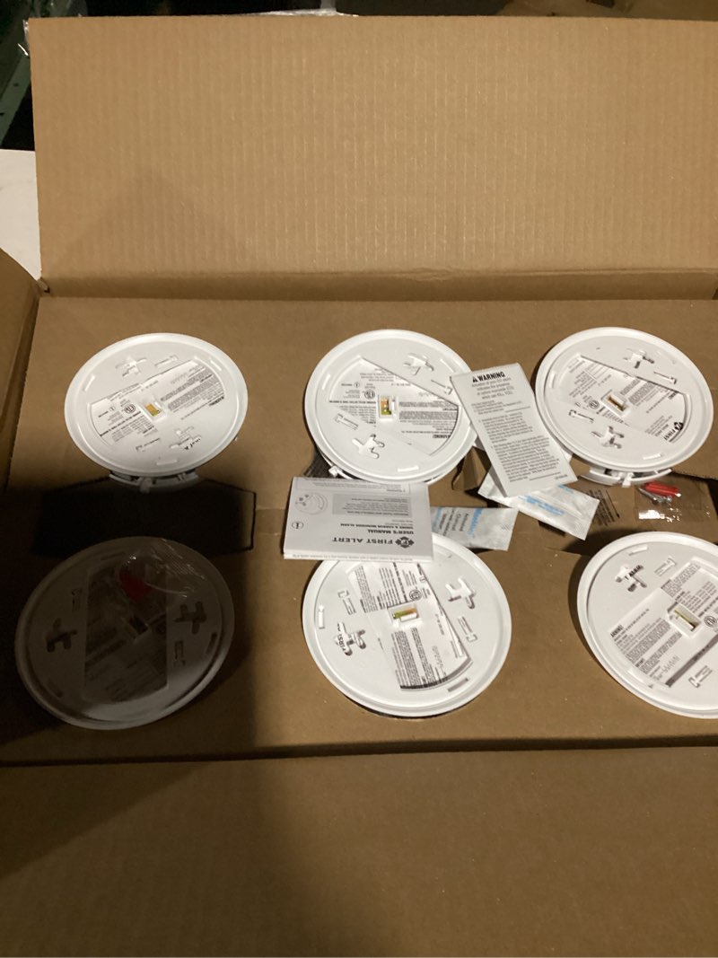 Condition photo showing Good Condition for First Alert SMICO100 Battery-Operated Combination Smoke & Carbon Monoxide Alarm -Pack 6 6-Pack Precision Detection SMICO100
