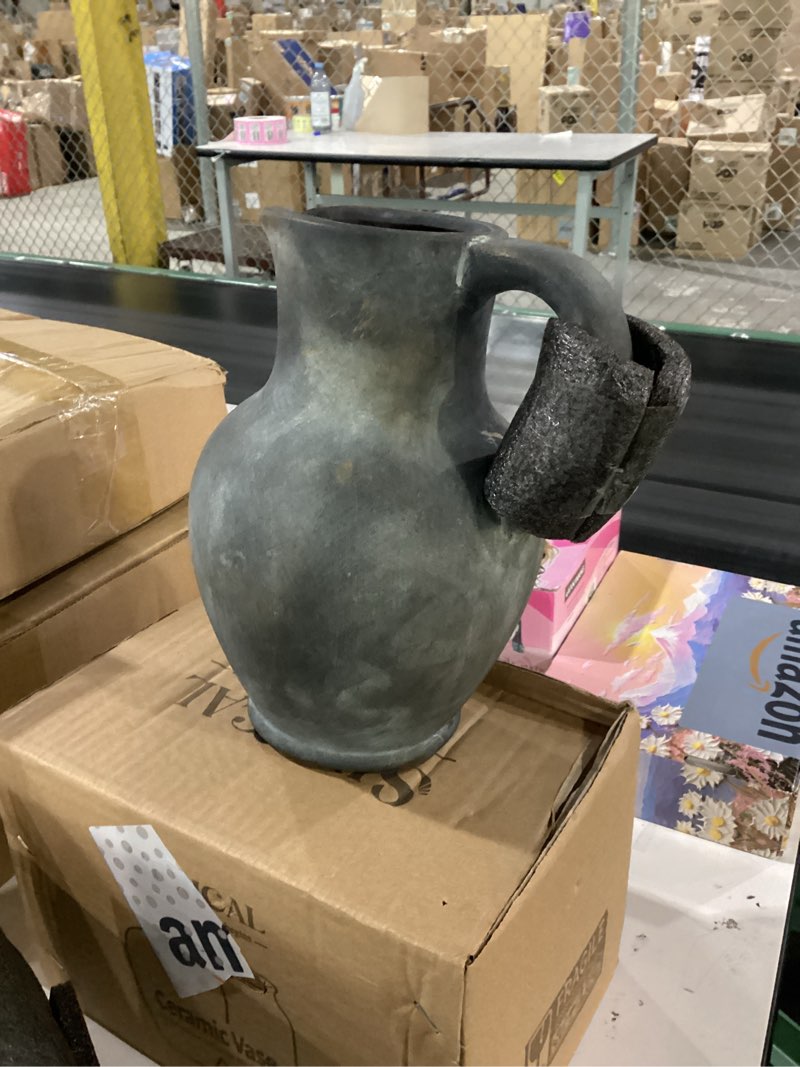 Condition photo showing Good Condition for SIDUCAL Ceramic Rustic Farmhouse Vase with Handle, Terracotta Vase, Minimalist Decorative Vases for Home Decor, Table, Wedding,Living Room, Shelf, Decoration(BD) Black and Gold